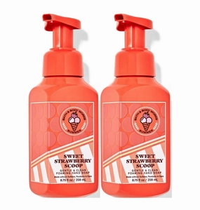 Bath and Body Works Gentle Foaming Hand Soap 8.75 Ounce 2-Pack (Sweet Strawberry Scoop)