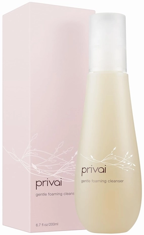 Gentle Daily Foaming Cleanser, 6.7 fl oz, Natural Moisturizing Facial Cleanser with Aloe Vera & Oat Protein