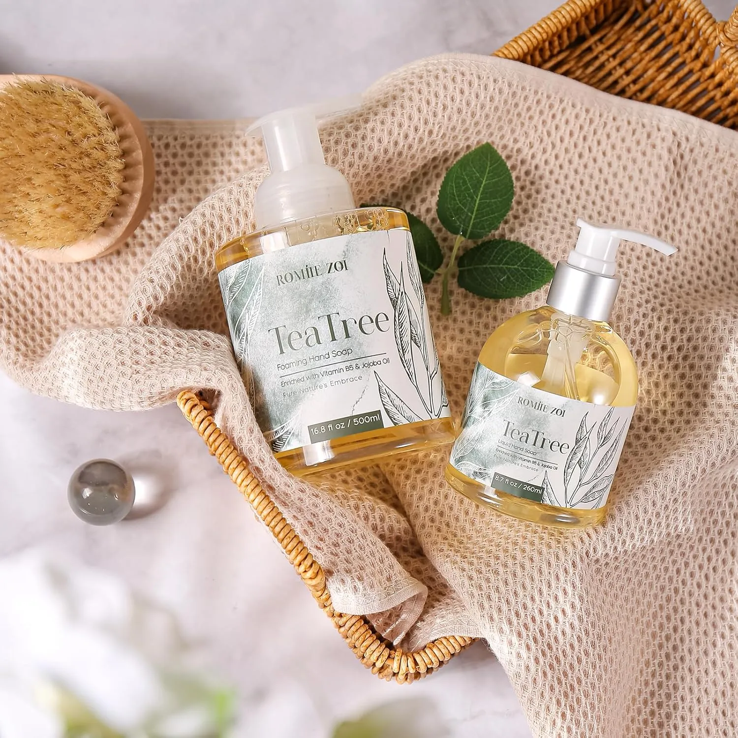 Liquid Hand Soap with Gift Box - Pure Nature's Embrace - Tea Tree - 260ml/ 8.7 fl.oz (Pack of 3)
