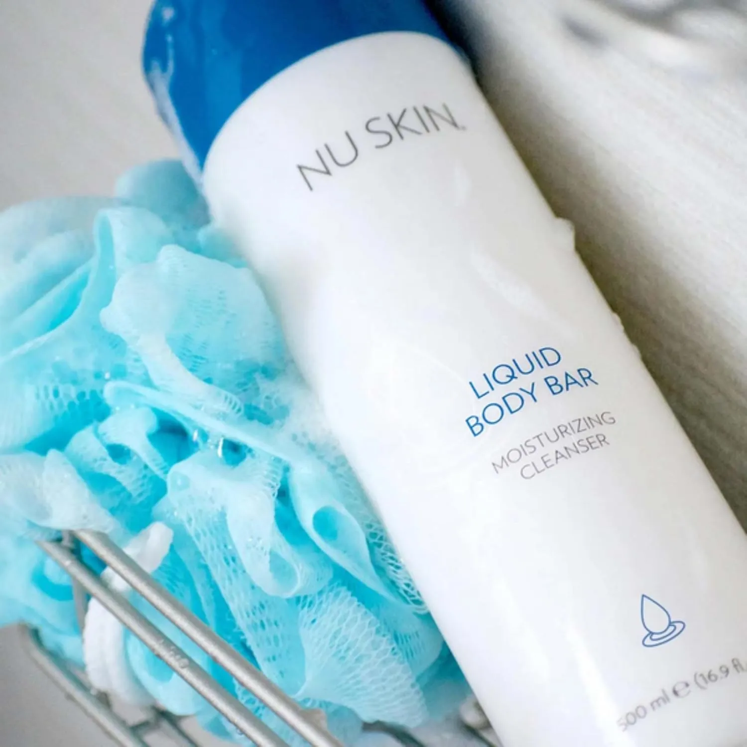 Nu Skin Liquid Body Bar | Moisturizing Cleanser for Soft, Refreshed Skin | Gentle Body Wash with Light, Invigorating Fragrance | 16.9 oz | 1 Pack