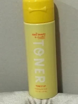 Toner it up Hydrating Gel Toner